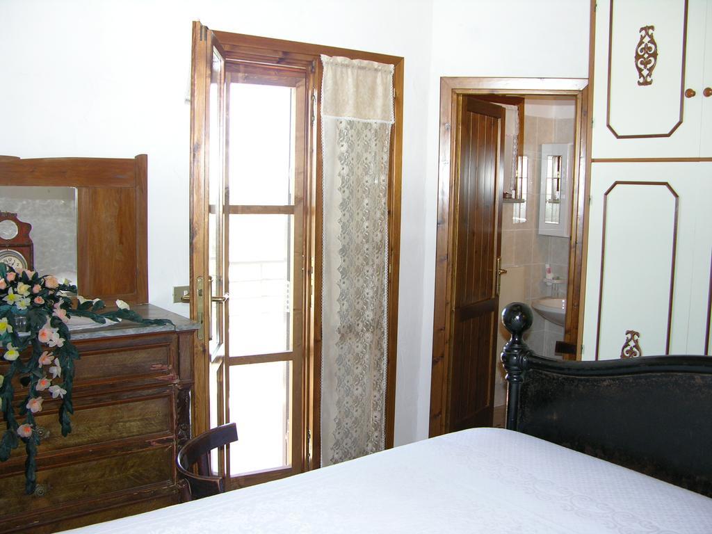 Antico Casolare Sorso-Tourist Rental Δωμάτιο φωτογραφία